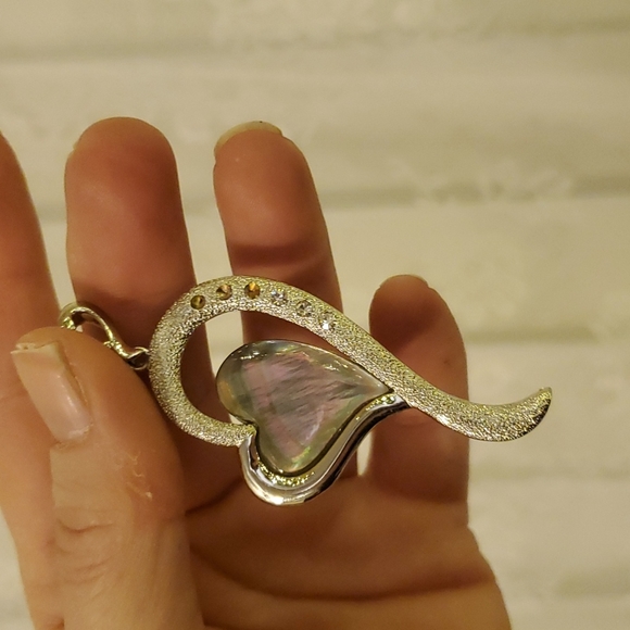 New Unique Wrapped Heart Shaped Abalone Shell Silver Pendant. - Picture 13 of 16